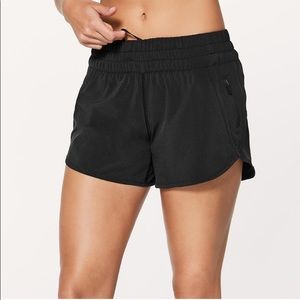 Lululemon tracker shorts size 4